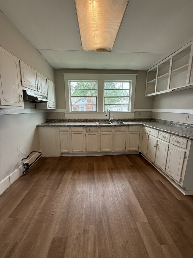 Foto del edificio - 1645 Woodland Ave SW