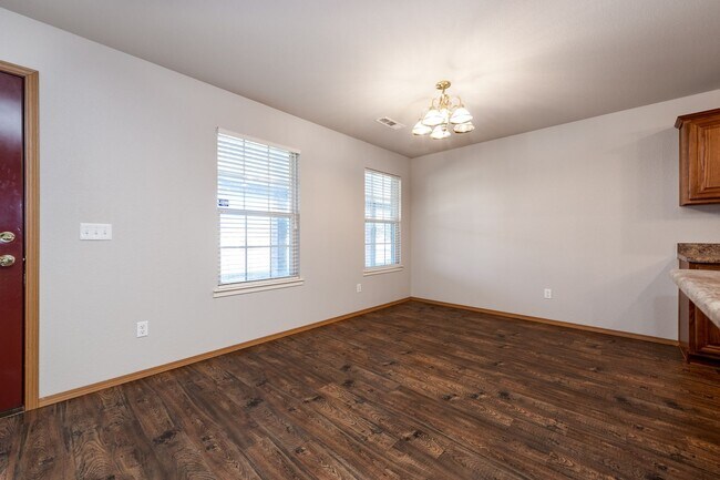 Building Photo - ***11547 N. Old Wire***