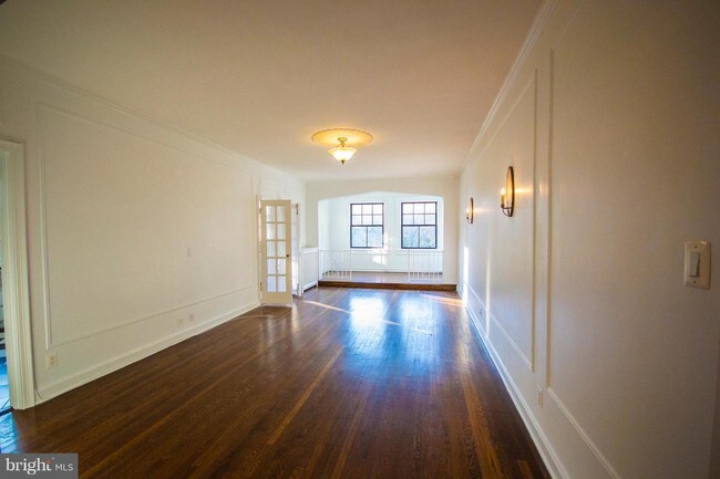 Foto del edificio - 2737 Devonshire Pl NW