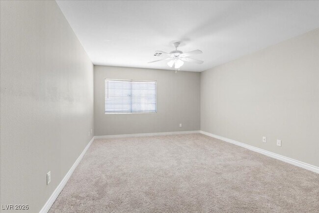 Foto del edificio - 2842 Via Florentine St