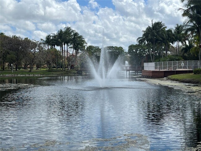 Foto del edificio - 3880 Lyons Rd
