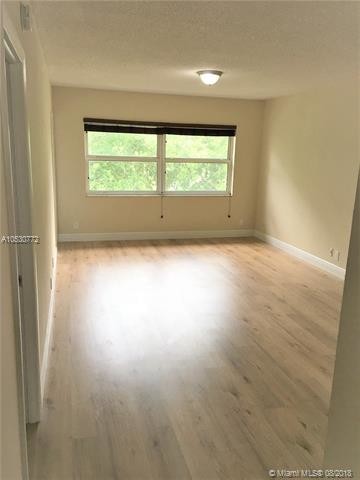 Building Photo - 5171 W Oakland Park Blvd