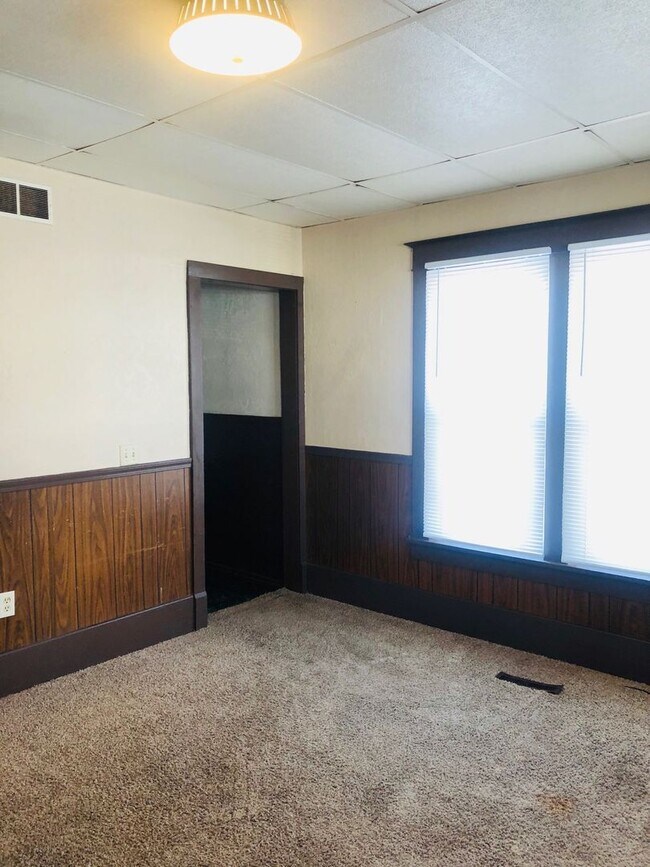 Foto del edificio - Centrally Located Bungalow