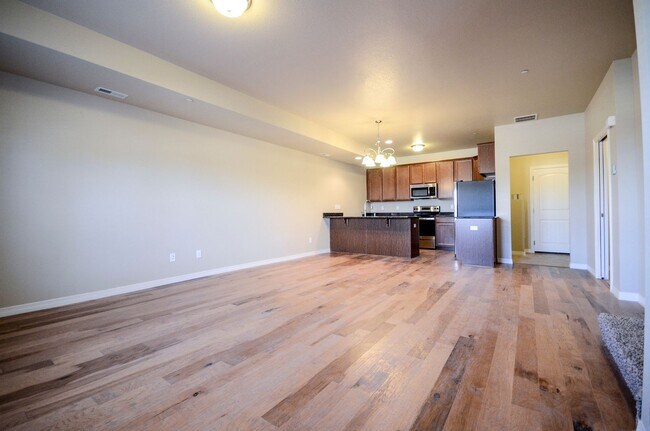 Foto del edificio - 3836 Manhattan Ave