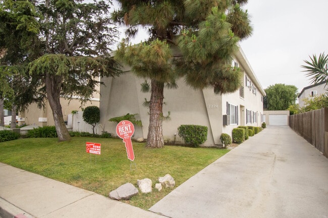 Front of Building - 2224 Curtis Ave