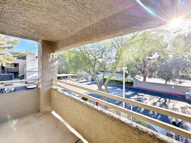 Building Photo - Welcome to our beautiful 3-bedroom, 2-bath...