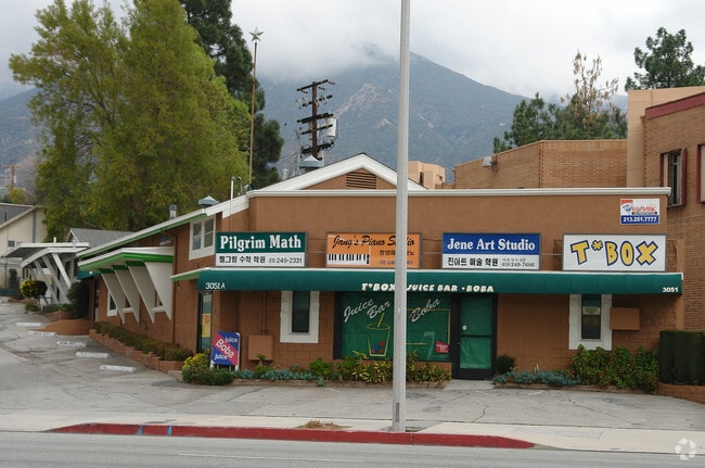 Building Photo - 3051-3055 3/4 Foothill Blvd