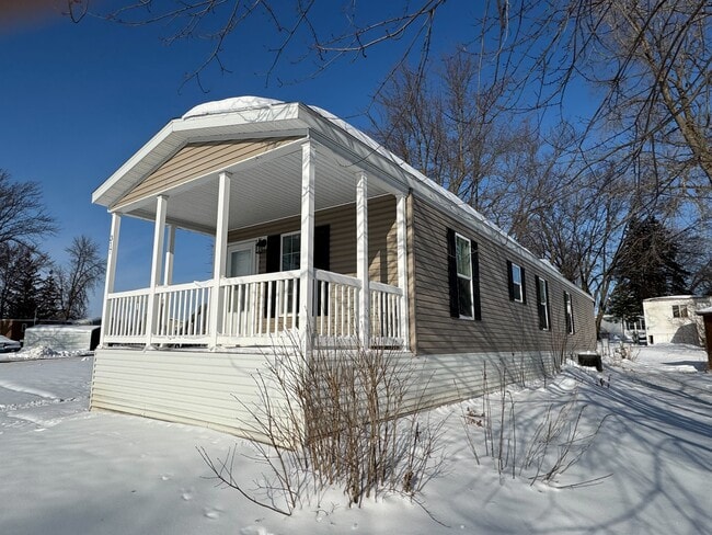 Foto del edificio - 317 22nd St NW