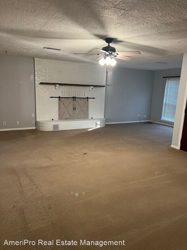 Building Photo - 3 br, 2 bath House - 626 Tomahawk Trl