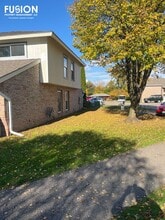 Building Photo - 209 Ledgewood Cir