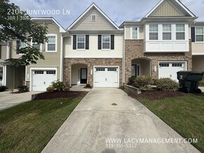 Building Photo - 2104 Junewood Ln