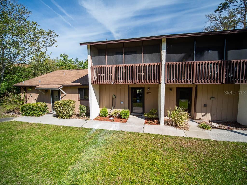 Foto principal - 6 Village Dr