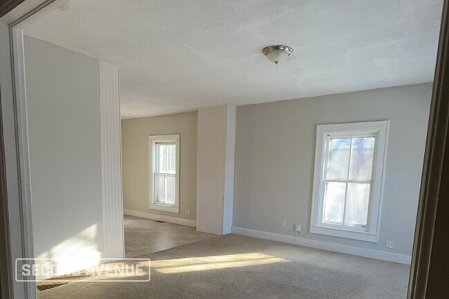 Foto del edificio - 1115 Oneida Ave