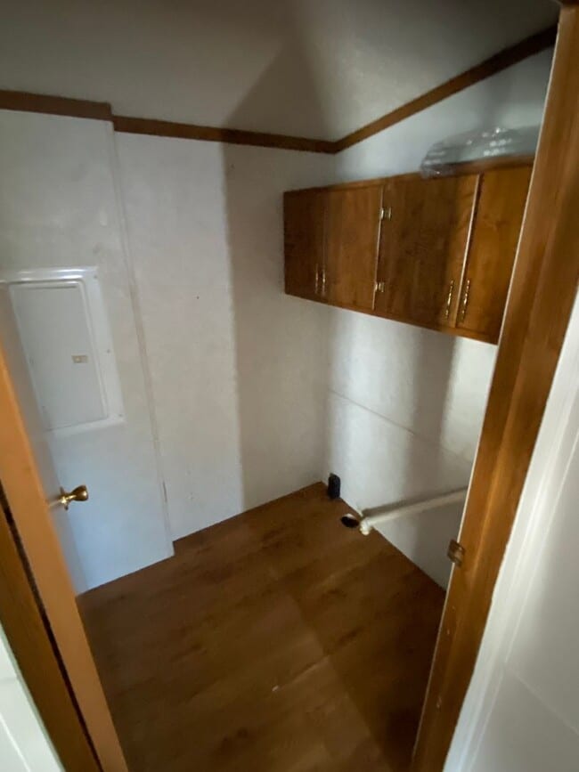 Building Photo - Black Creek Living 2