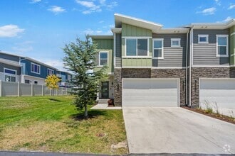 Building Photo - 4287 E Golden Cir