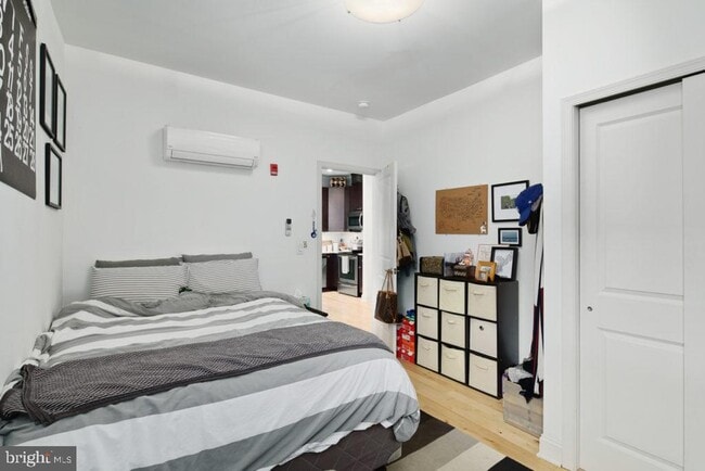 Foto del edificio - 427 Monroe St