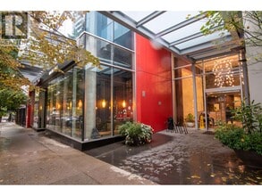 Building Photo - 833 Homer St