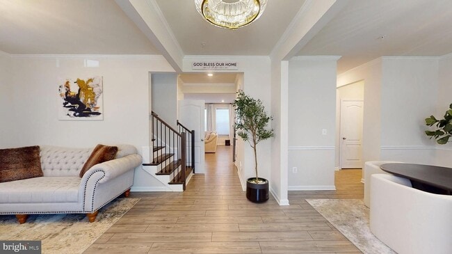 Building Photo - 10909 Meridian Hill Way