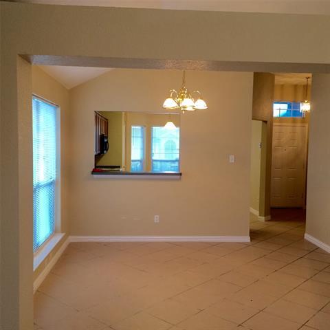 Building Photo - 800 Sesame Dr
