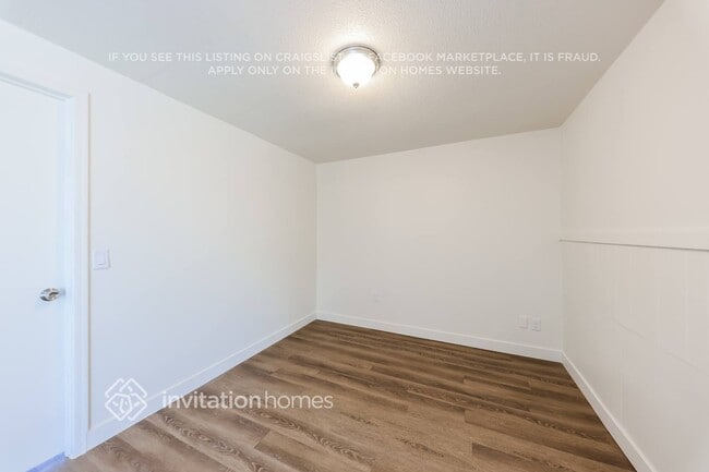 Building Photo - 7249 W Sells Dr