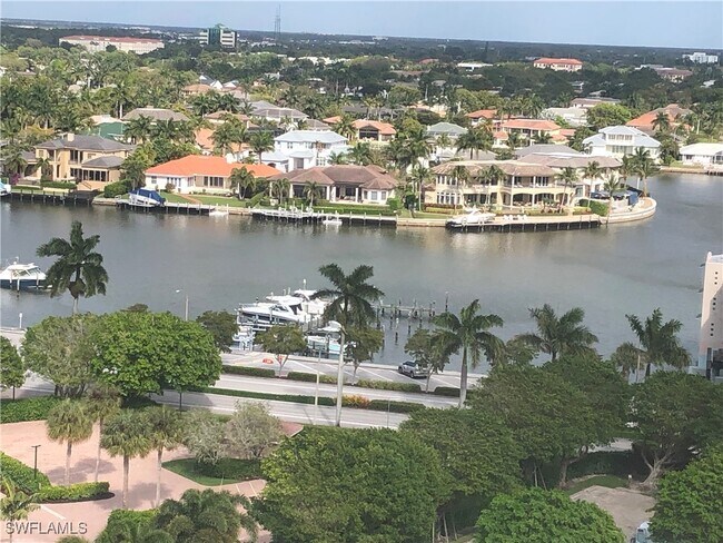 Foto del edificio - 4551 Gulf Shore Blvd N