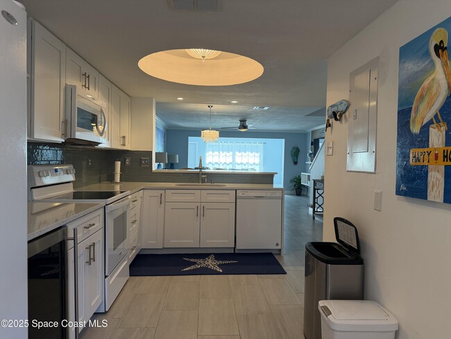 Building Photo - 189 Kings Way