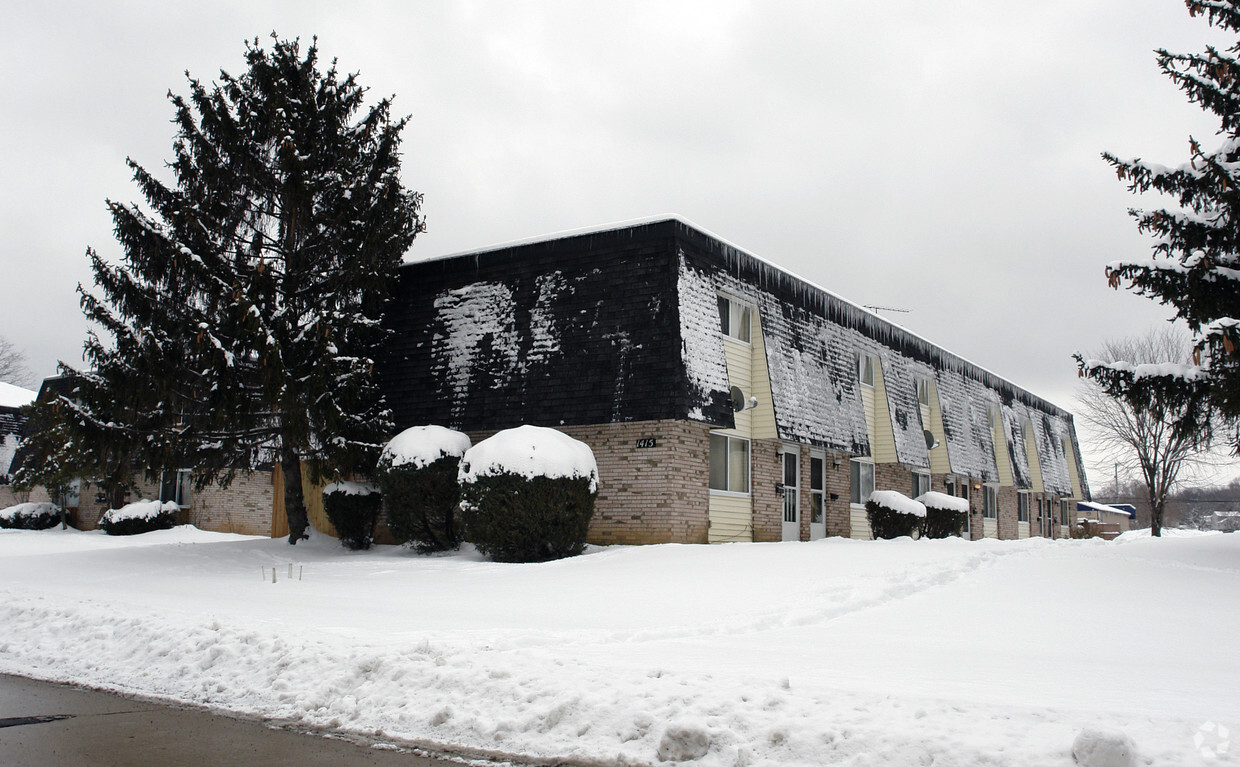 Primary Photo - 1415 Herbert Dr