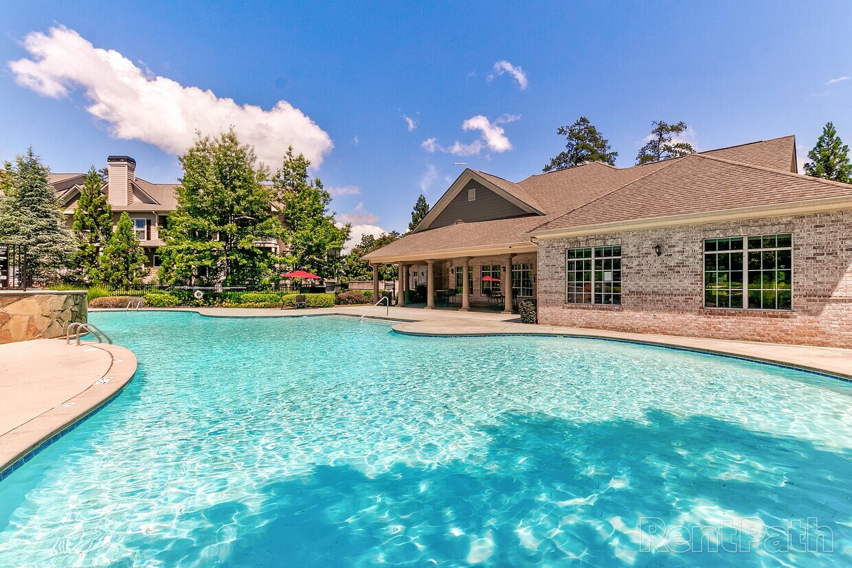 Wesley Kensington Apartments in Stonecrest, GA