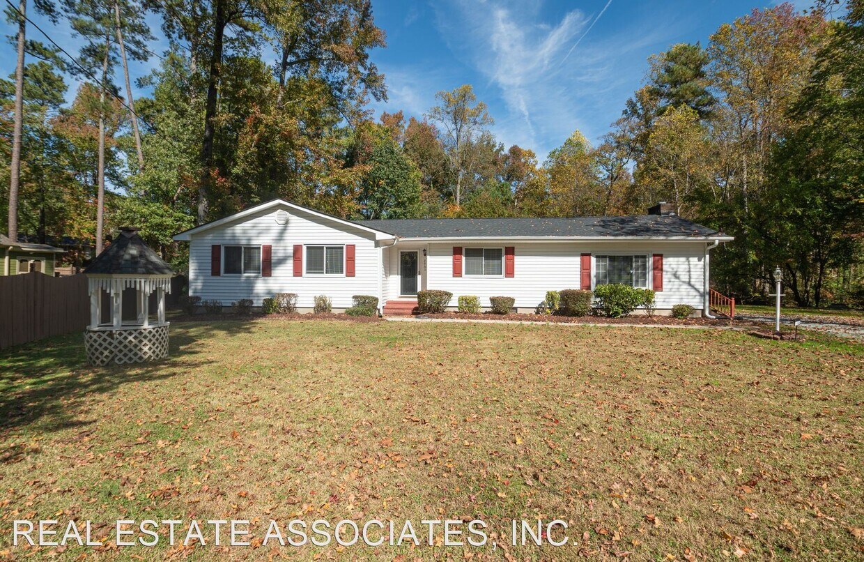 Foto principal - 4 br, 3.5 bath House - 2963 Carolyn Drive