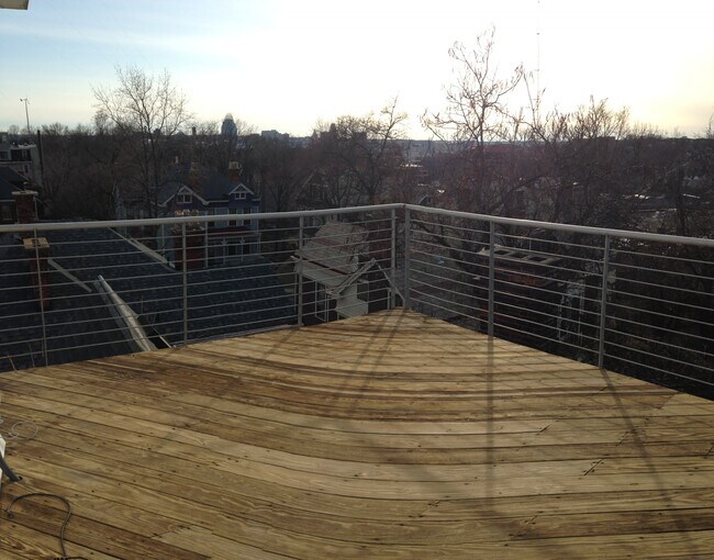 Deck - 2149 Sinton Ave