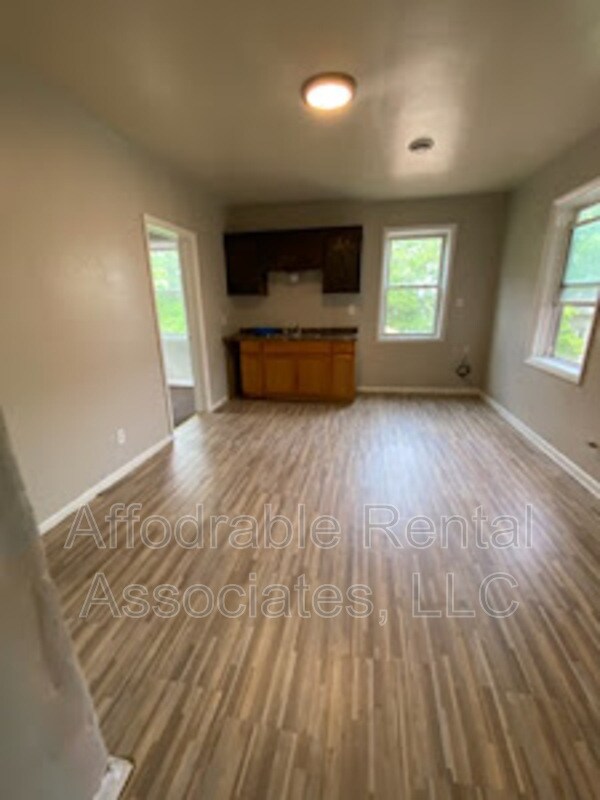 Foto del edificio - 1951 S 11th St