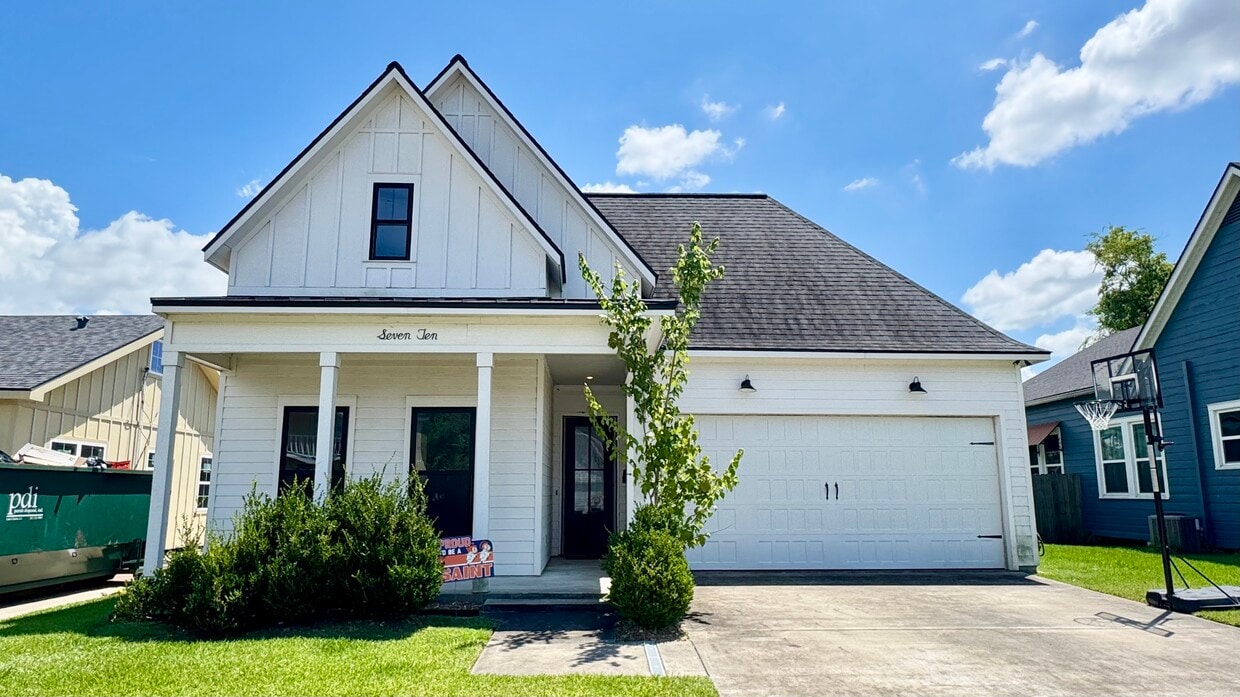 Foto principal - 710 Clarence St
