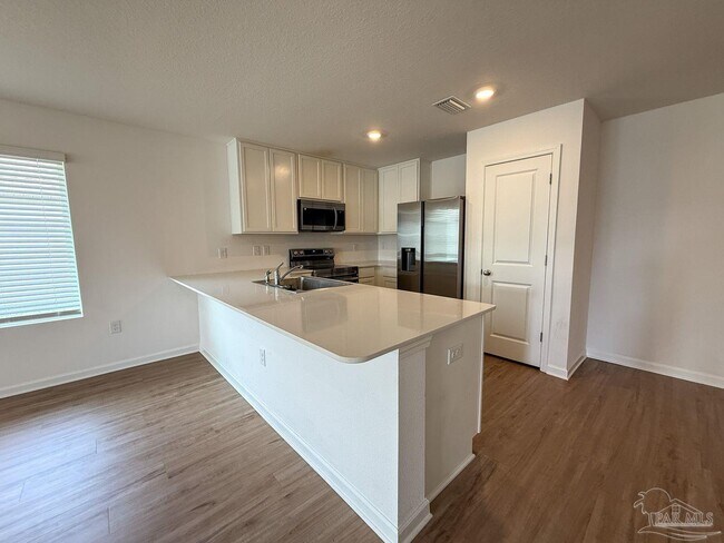 Foto del edificio - 4615 Carlstrom Ln
