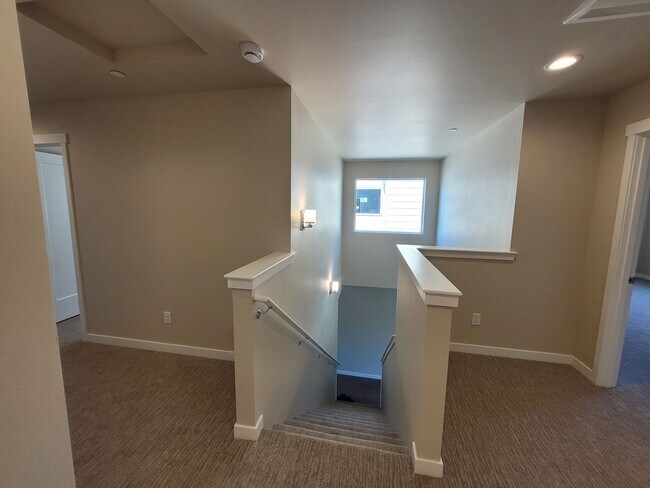 Building Photo - Beautiful Home in North Bellingham