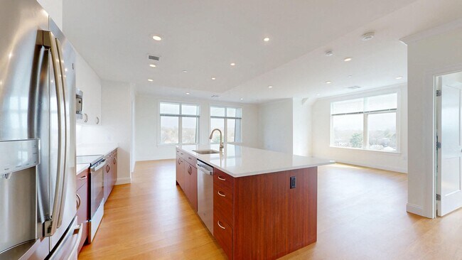 Interior Photo - The Franklin at Hancock Village