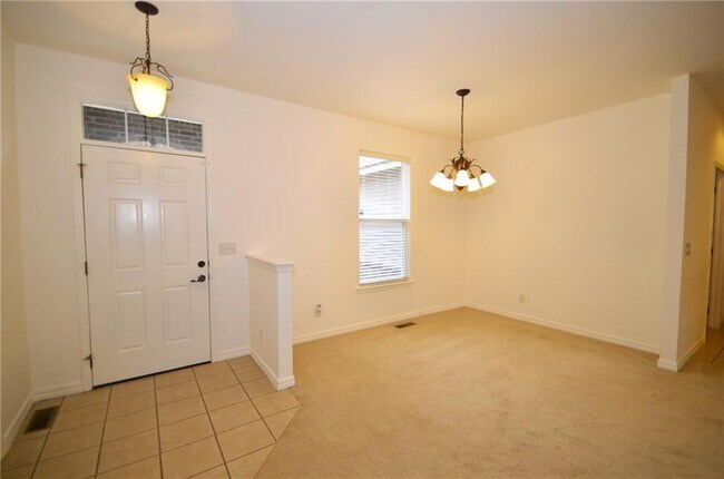 Building Photo - 1 Newnham Ln