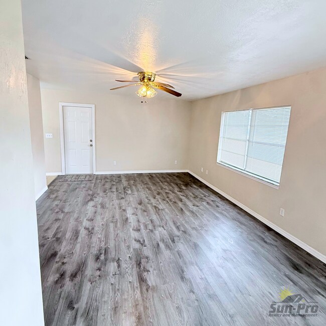 Foto del edificio - 1985 Big Oak Dr