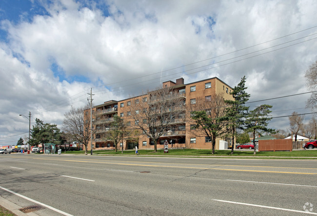 Building Photo - 1780 Lawrence Av E