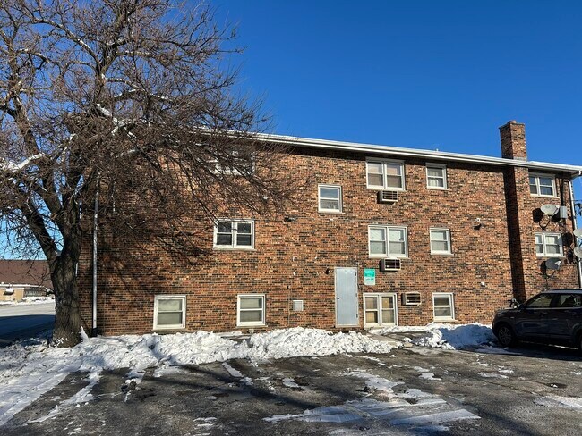 Foto del edificio - 4545 Prescott Ave