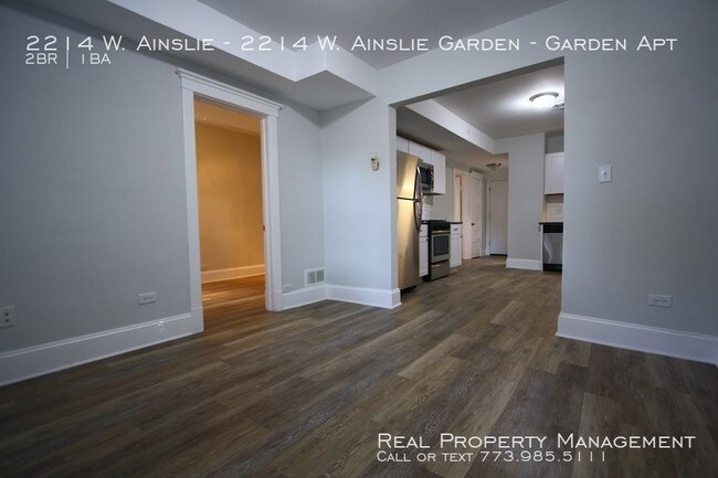 Foto del edificio - Lincoln Square 2 bedroom 1 bath gut rehab!