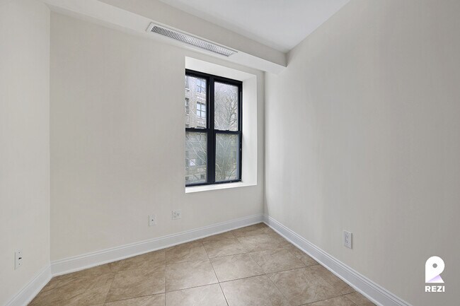 Foto del edificio - 720 W 172nd St