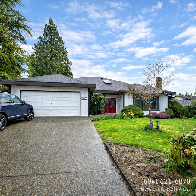 Building Photo - 10454 Fraserglen Dr