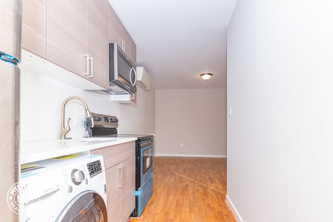 Building Photo - 243 Rockaway Ave
