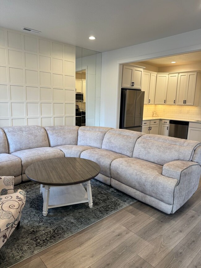 Foto del edificio - Gorgeous Home in South Jordan!!!