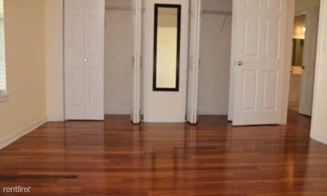 Building Photo - 2 br, 2 bath Apartment - 23 Mayer Dr