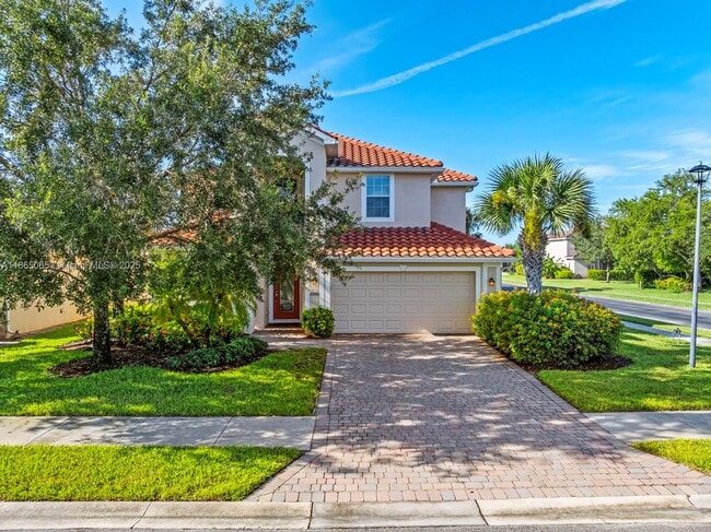 Building Photo - 2330 Heydon Cir E