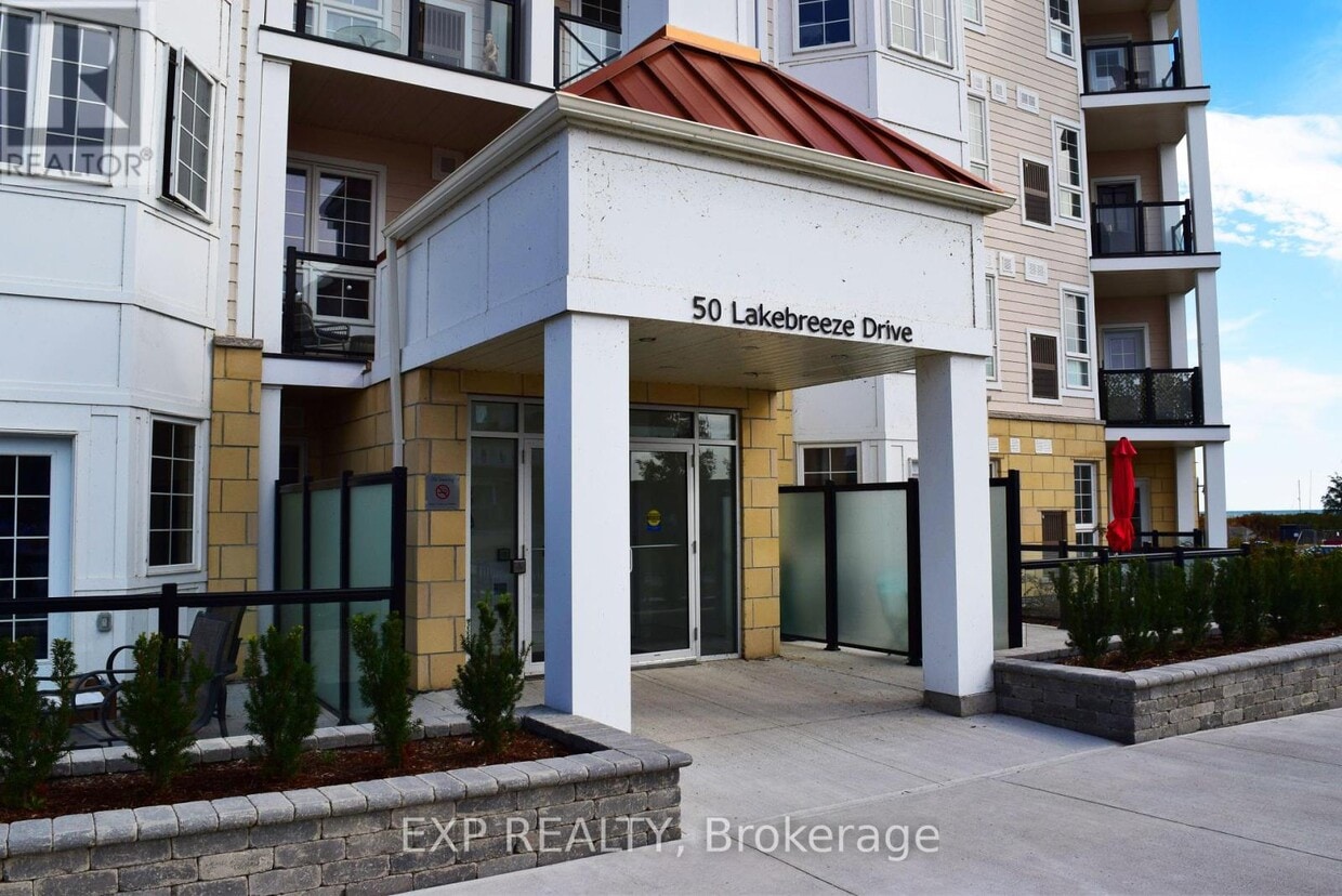 Primary Photo - 50-250 Lakebreeze Dr