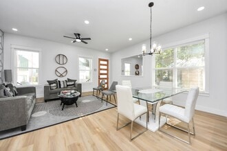 Building Photo - 1510 E 31st St