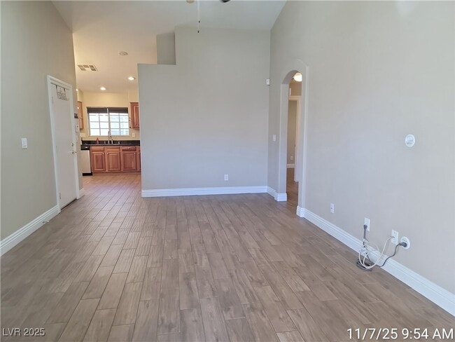 Building Photo - 8615 Little Fox St