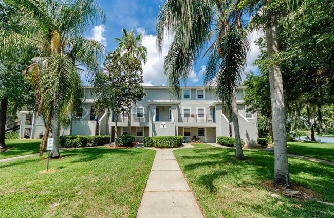 Foto del edificio - 7246 E Bank Dr